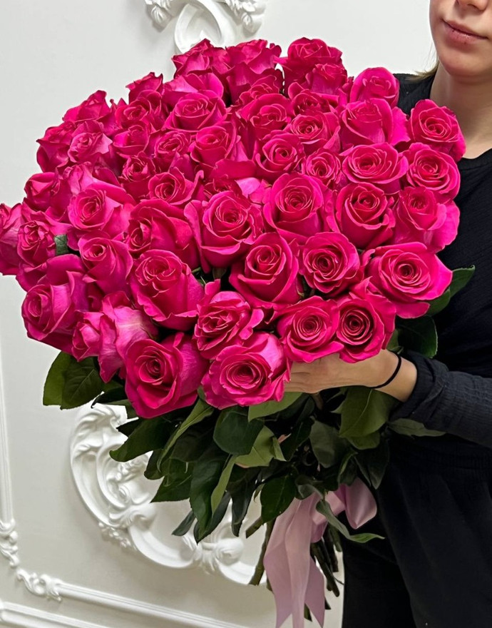 Роза «Pink floud» 80см 51 штука + шары в подарок! купить по цене 18 350 руб. с быстрой доставкой | Маркет-цветов